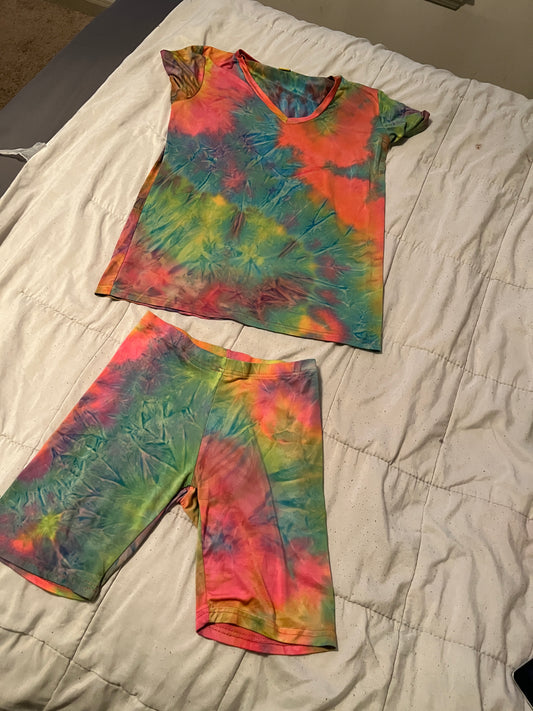 Size Small Multiple Color 2-Piece