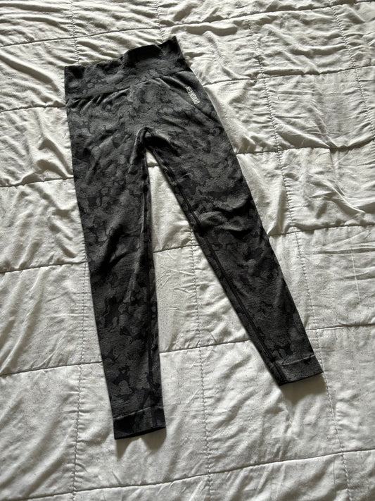 Black & Gray Adapt Gymshark Leggings